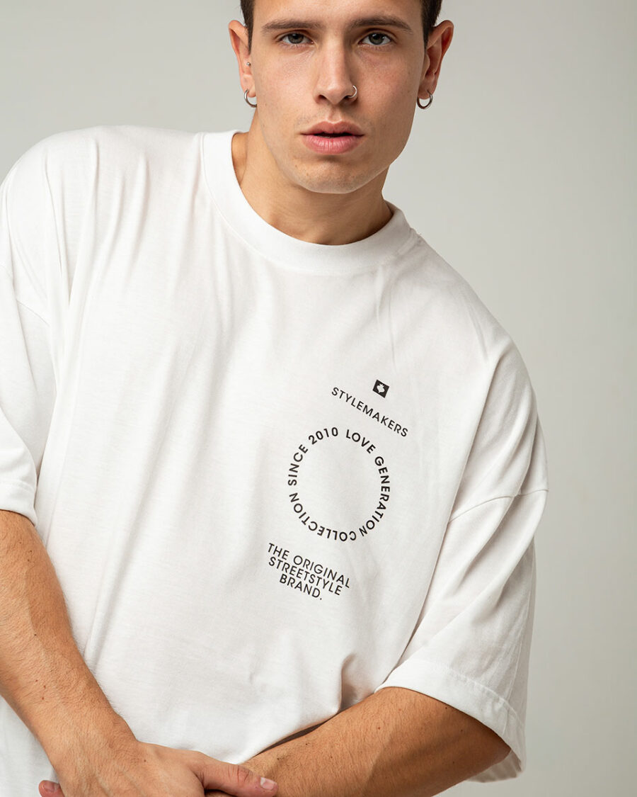 Ανδρικό κοντομάνικο oversized t-shirt σε λευκό χρώμα με στάμπα σε σχήμα κύκλου