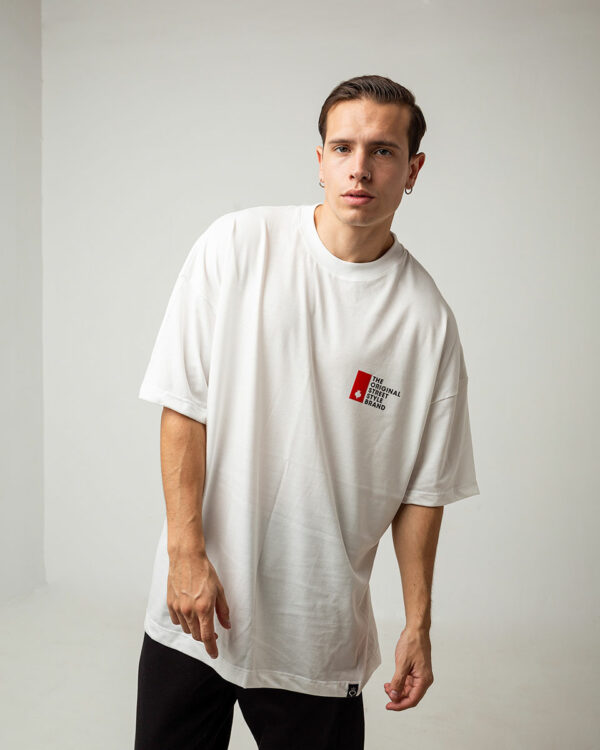 Ανδρικό λευκό oversized t-shirt με κοκκινόμαυρη στάμπα