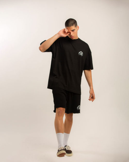 Ανδρικό t-shirt oversized σε μαύρο χρώμα με κοντό μανίκι